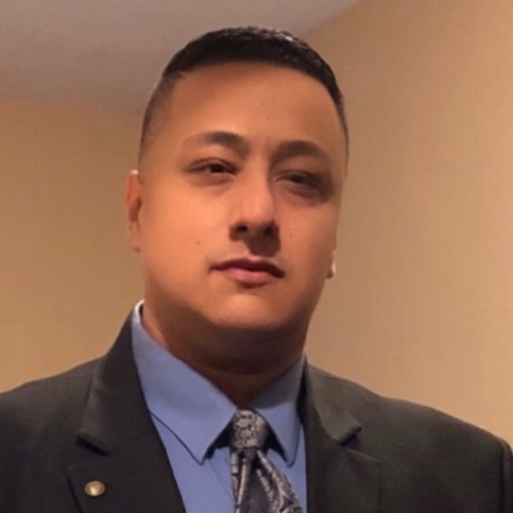 Meet your Posher, Eduardo